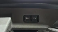 2023 Kia Carnival Gasoline 4-Seater Hi-Limousine — фото 18