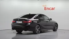 2023 BMW 3-Series 330e M Sport — фото 2