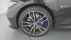 2023 BMW 3-Series 330e M Sport — фото 5
