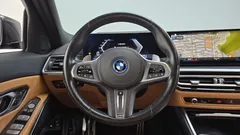 2023 BMW 3-Series 330e M Sport — фото 13