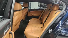 2023 BMW 5-Series 520i M Sport — фото 17