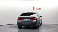 2023 BMW 5-Series 530e M Sport — фото 4