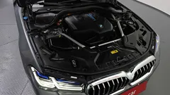 2023 BMW 5-Series 530e M Sport — фото 6