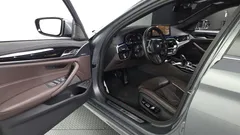2023 BMW 5-Series 530e M Sport — фото 10