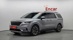 2023 Kia Carnival Diesel 9-Seater Prestige — фото 1