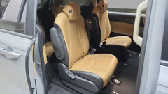 2023 Kia Carnival Diesel 9-Seater Prestige — фото 11