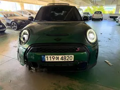 2023 Mini Cooper 5Door Classic — фото 2