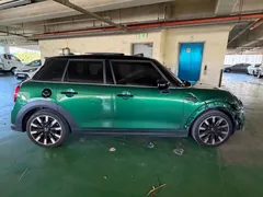 2023 Mini Cooper 5Door Classic — фото 5