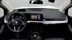 2023 BMW 2-Series 220i Advantage — фото 14