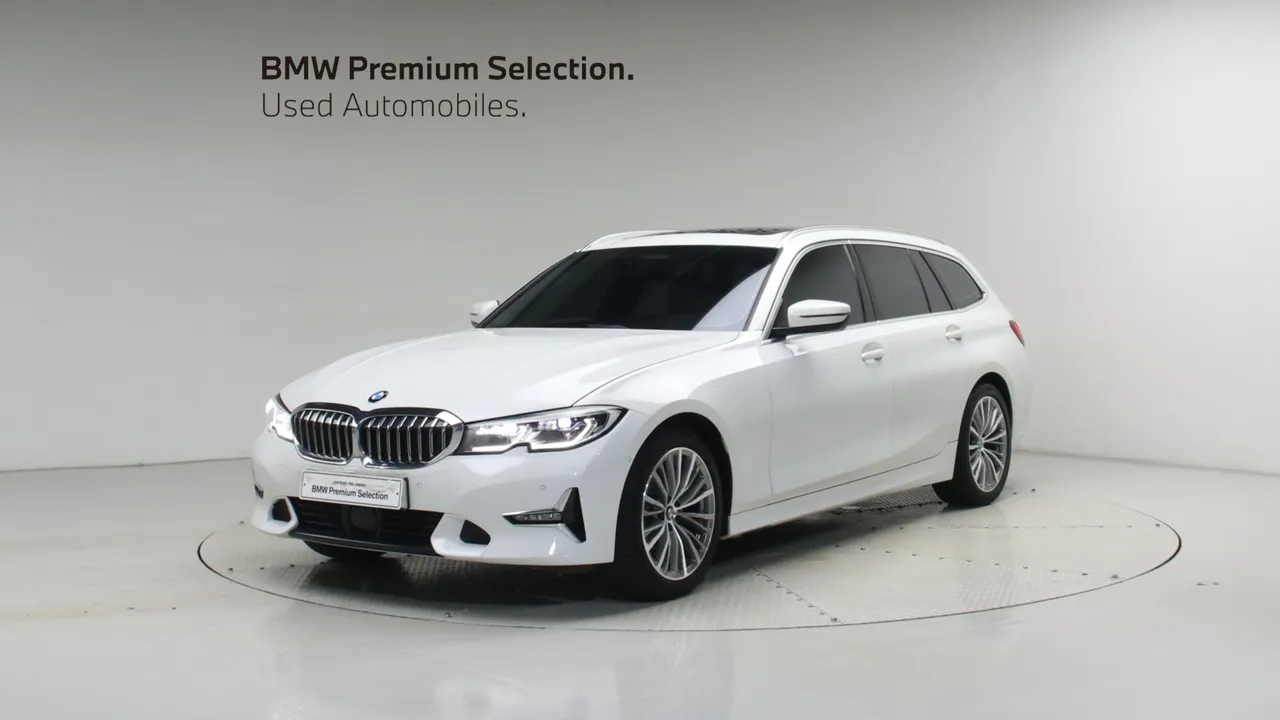 2022 BMW 3-Series 320d Touring Luxury