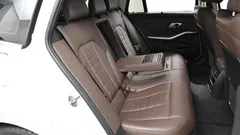 2022 BMW 3-Series 320d Touring Luxury — фото 16