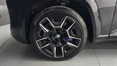 2023 BMW XM 4.4, чёрный — фото 5