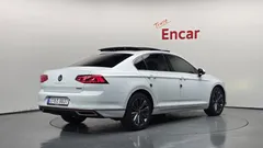 2022 Volkswagen Passat 2.0 TDI 4Motion Prestige — фото 2