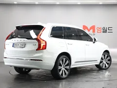 2023 Volvo XC90 B6 Ultimate Bright — фото 4