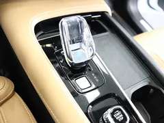2023 Volvo XC90 B6 Ultimate Bright — фото 8