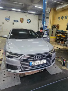 2023 Audi A6 45 TFSI Quattro Premium — фото 7