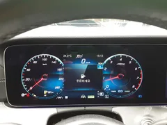 2023 Mercedes-Benz E-Class E350 4MATIC AMG Line — фото 6