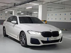 2022 BMW 5-Series 520i M Sport — фото 4