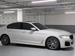 2022 BMW 5-Series 520i M Sport — фото 15