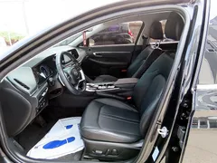 2023 Hyundai Sonata 2.0 — фото 5