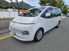 2023 Hyundai Staria Cargo 5-Seater — фото 1
