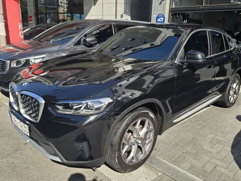 2023 BMW X4 xDrive20i xLine