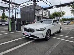 2024 BMW 5-Series 520i — фото 11