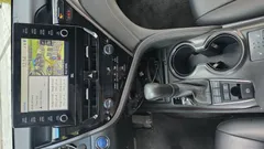 2022 Toyota Camry 2.5 XSE Hybrid, серо-серебристый — фото 9