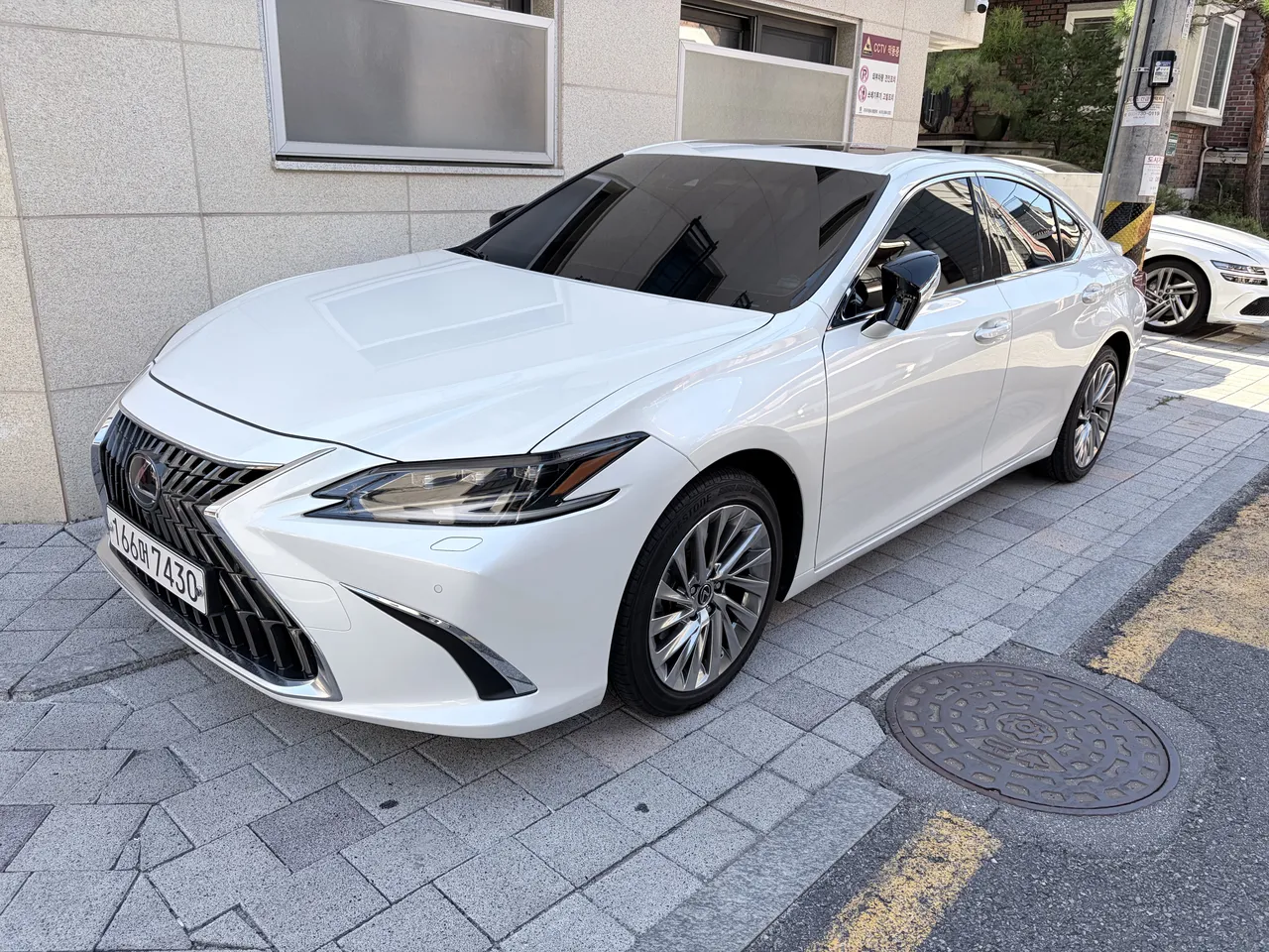2023 Lexus ES Executive