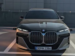 2023 BMW 7-Series 740i sDrive M Sport — фото 2