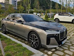 2023 BMW 7-Series 740i sDrive M Sport — фото 3