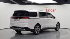 2023 Kia Carnival Diesel 9-Seater Prestige — фото 2