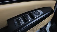 2023 Kia Carnival Diesel 9-Seater Prestige — фото 16
