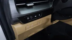 2023 Kia Carnival Diesel 9-Seater Prestige — фото 17
