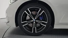 2023 BMW 3-Series 320d M Sport — фото 5