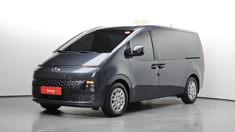 2023 Hyundai Staria Tourer 9-Seater