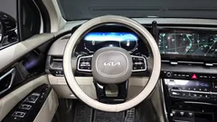 2023 Kia Carnival Gasoline 7-Seater Signature — фото 12