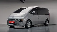 2023 Hyundai Staria 4WD Tourer 11-Seater — фото 1