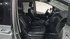 2023 Hyundai Staria 4WD Tourer 11-Seater — фото 12