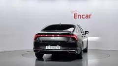 2023 Kia K8 Signature Special — фото 4