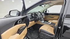 2023 Kia Carnival Diesel 9-Seater Noblesse — фото 10