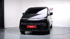 2023 Hyundai Staria 4WD Tourer 11-Seater — фото 3