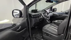 2023 Hyundai Staria 4WD Tourer 11-Seater — фото 10