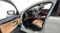 2022 BMW 5-Series 520i Luxury — фото 10