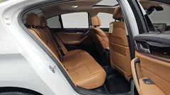 2022 BMW 5-Series 520i Luxury — фото 11