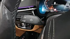 2022 BMW 5-Series 520i Luxury — фото 15