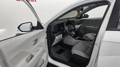 2023 Hyundai Kona Modern, белый — фото 10