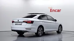 2021 Volkswagen Jetta 1.4 TSI Prestige — фото 2