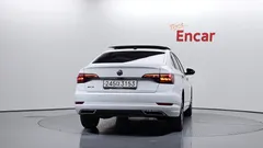2021 Volkswagen Jetta 1.4 TSI Prestige — фото 4