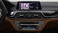 2022 BMW 7-Series 730d xDrive M Sport — фото 19